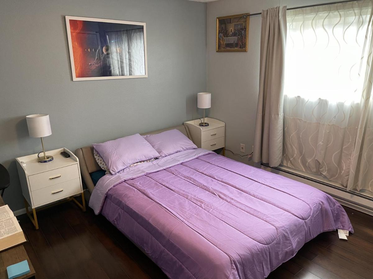 Shared Space With Private Room In Beautiful Lakefront Apartment フェデラルウェイ エクステリア 写真